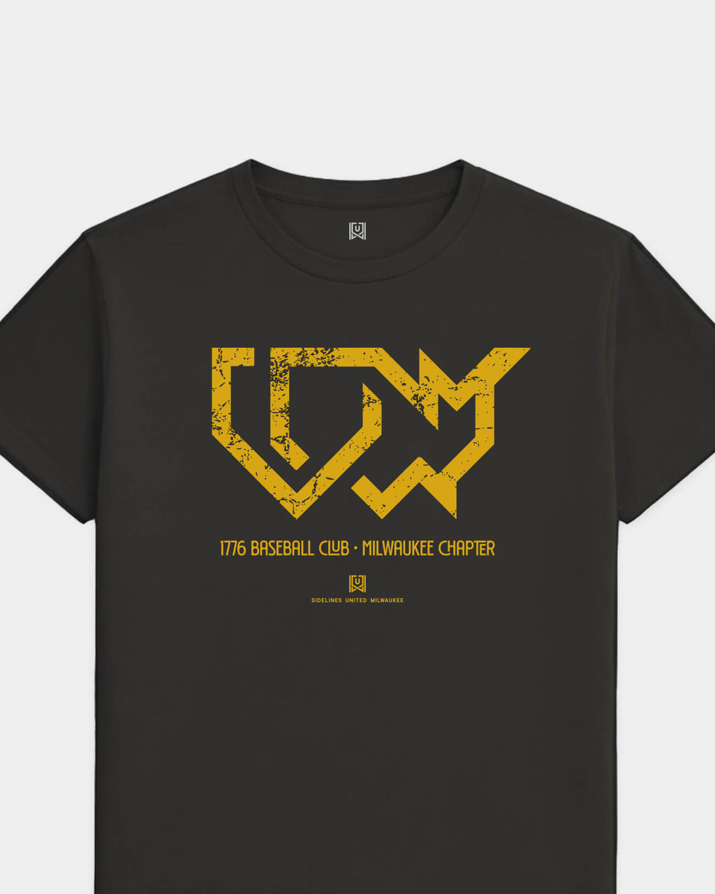mockup-flatlay_T_1776-Baseball---MLB_Milwaukee_WI_Brewers_Team-On-Washed-Black_rel-20260602_id-P4L8XQZ.jpg
