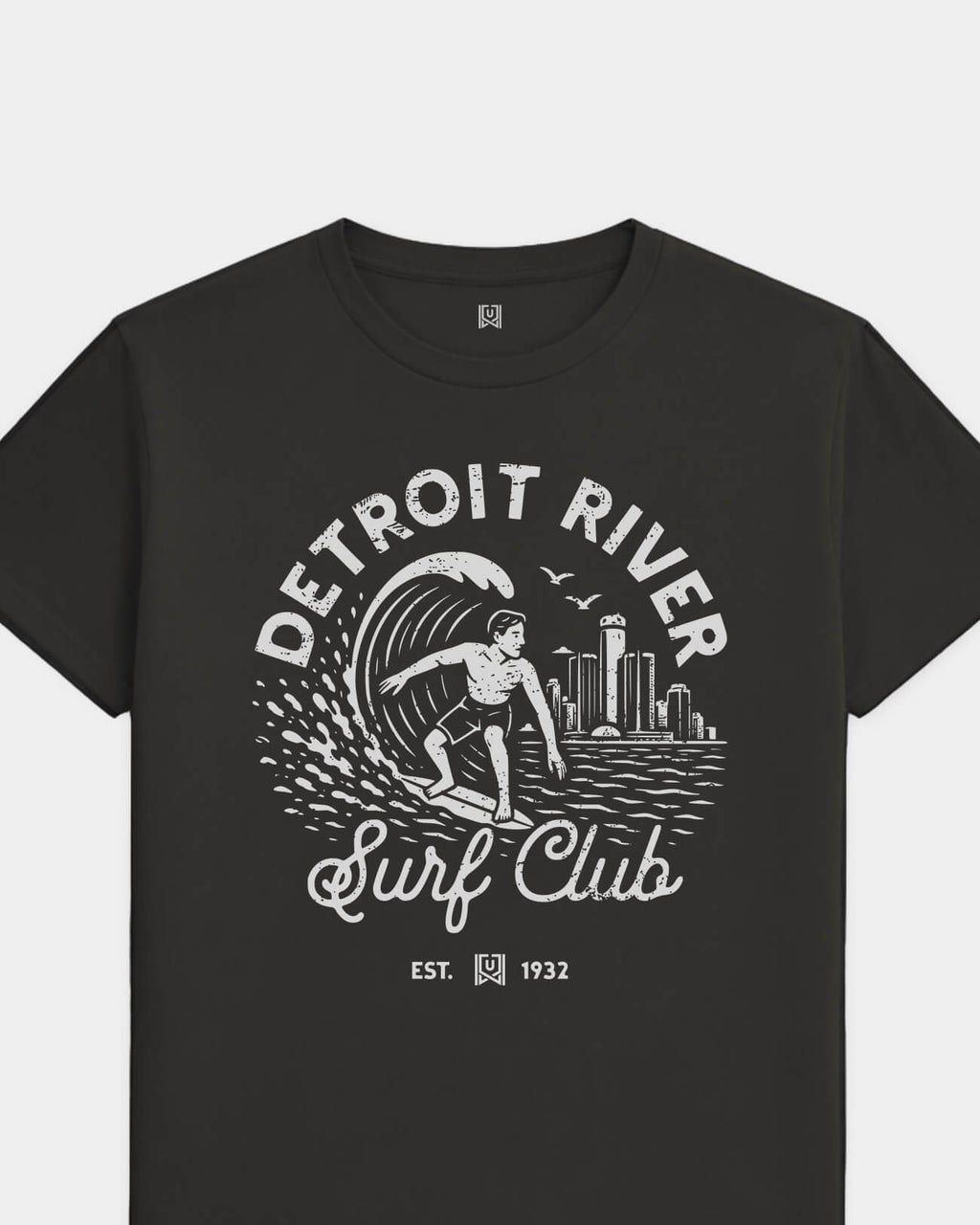 mockup-flatlay_T_Surf-Club---All-Sports_Detroit_MI_All-Teams_Light-On-Washed-Black_rel-20260602_id-8SQB887.jpg